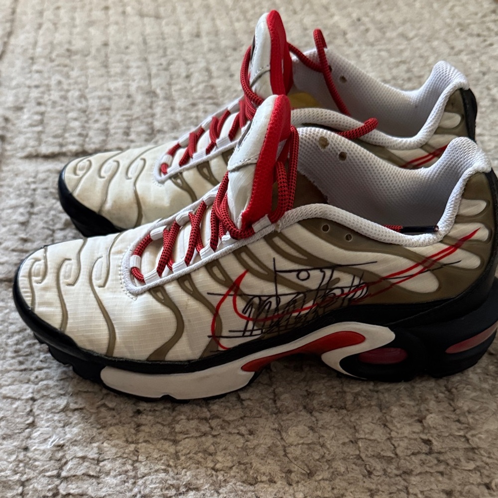 Nike Womans /Kids Air Max Plus 'Script Swoosh